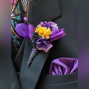 Long tie with custom made boutonniere combo. Hanky is included for free!
